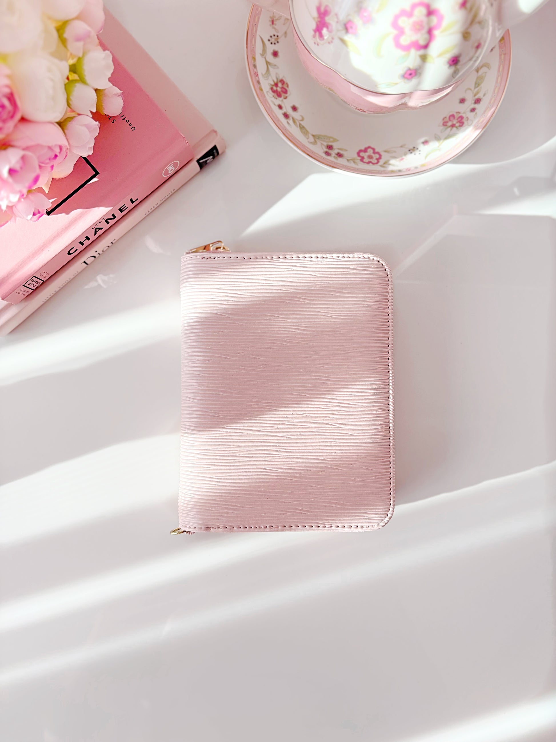 Khérie Textured Signature Wallet A7