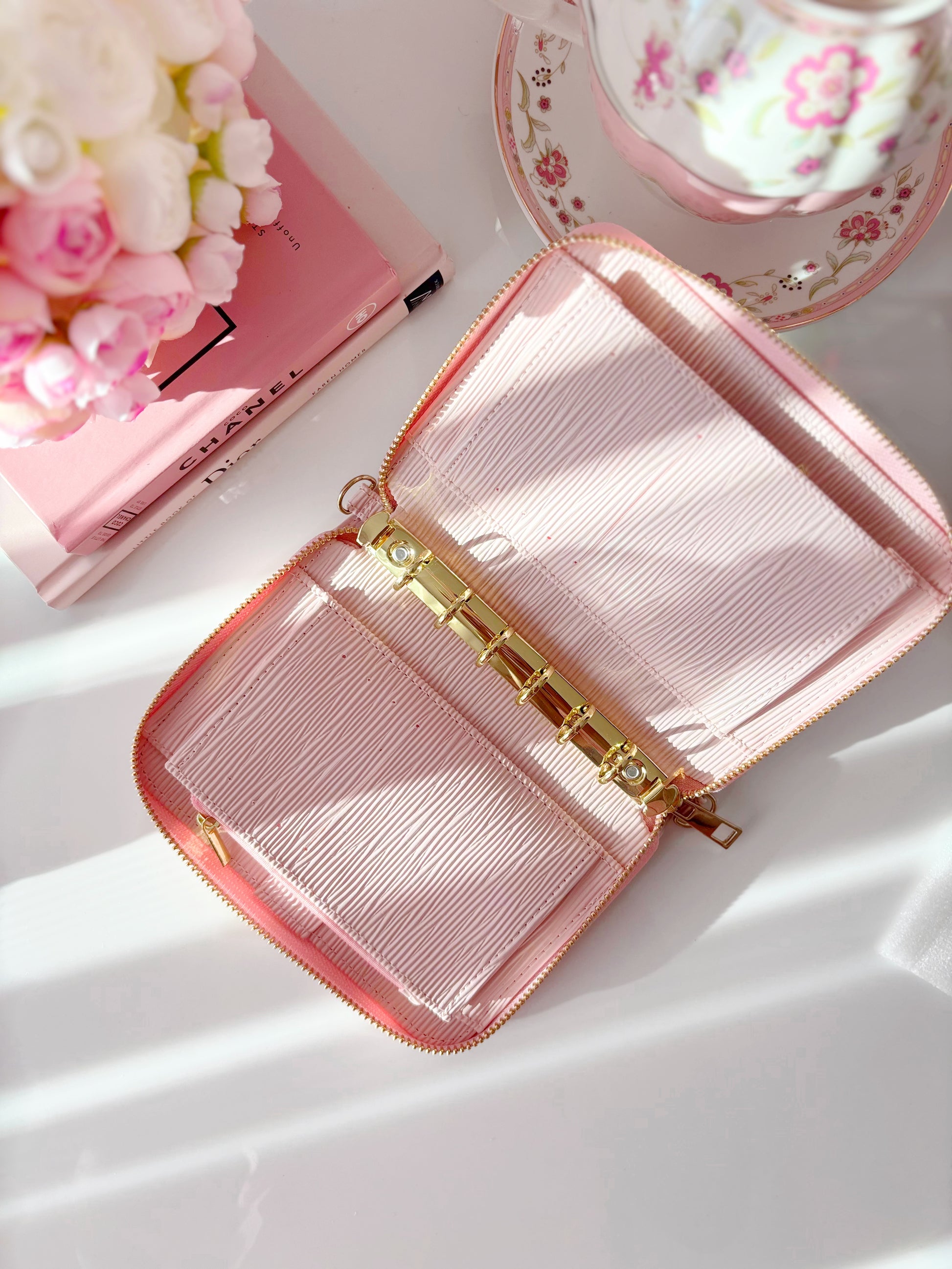 Khérie Textured Signature Wallet A7